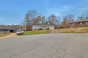 4342 Wrexham Ct, Snellville, GA 30039 - Photo 2