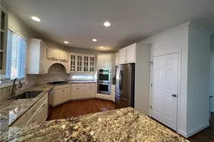 11025 Bracebridge Rd, Alpharetta, GA 30022 - Photo 6