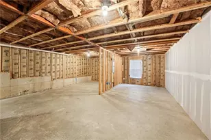 1921 Paxton Ridge Ct, Lilburn, GA 30047 - Photo 42