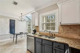 42 Mt Vernon Cir, Atlanta, GA 30338 - Photo 20