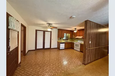 179 Garrison Drive, Cleveland, GA 30528 - Photo 2