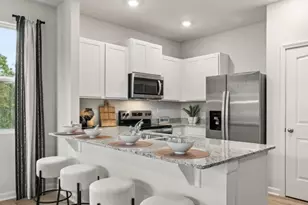 5990 Skylar Dr, South Fulton, GA 30331 - Photo 4