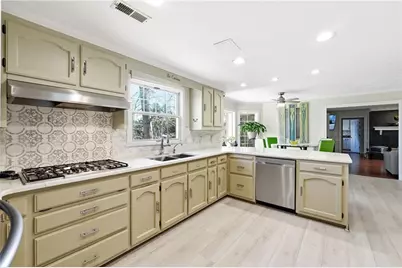 5027 Castlewood Drive SW, Lilburn, GA 30047 - Photo 4