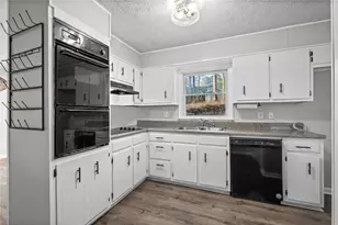 406 Marty Ln, Dallas, GA 30132 - Photo 8