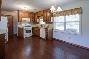 4920 McCoy Cir, Cumming, GA 30040 - Photo 2