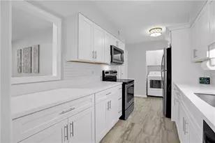 725 Dalrymple Rd, Atlanta, GA 30328 - Photo 4