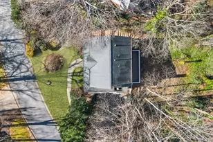 812 Deep Lake Dr NW, Kennesaw, GA 30144 - Photo 10