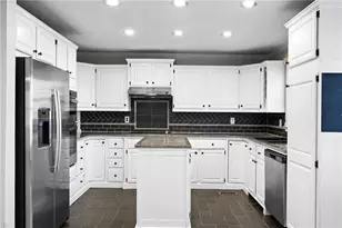 812 Deep Lake Dr NW, Kennesaw, GA 30144 - Photo 18