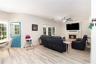 1611 Hillside Bend Crossing, Lawrenceville, GA 30043 - Photo 18