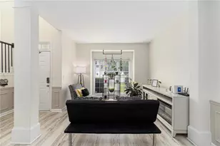 1611 Hillside Bend Crossing, Lawrenceville, GA 30043 - Photo 8