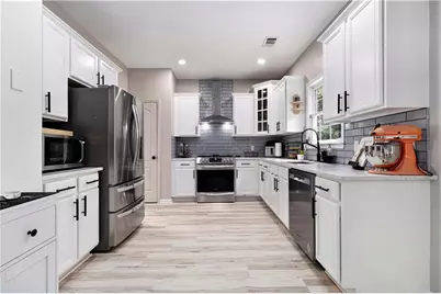 1611 Hillside Bend Crossing, Lawrenceville, GA 30043 - Photo 14