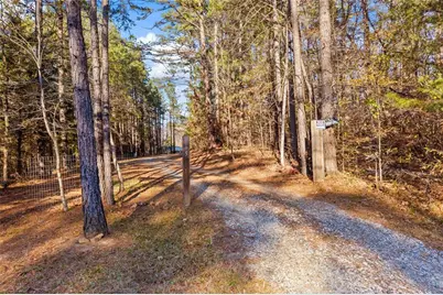 665 N Holcomb Drive, Martin, GA 30557 - Photo 2