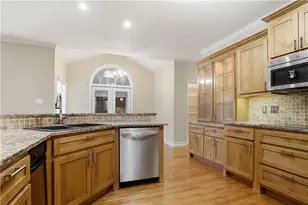 1307 Amberwood Dr, Woodstock, GA 30189 - Photo 14