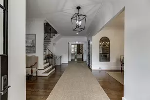 923 Little Darby Ln, Suwanee, GA 30024 - Photo 4