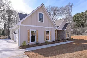 95 Carrollton St, Temple, GA 30179 - Photo 2