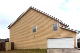 620 Superior Way, Fairburn, GA 30213 - Photo 2