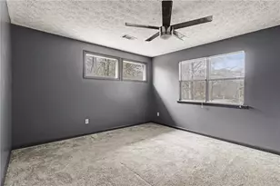 1920 Oakleaf Ln, Lithia Springs, GA 30122 - Photo 20