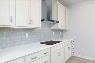 1360 Jordan Brook Dr, Lawrenceville, GA 30043 - Photo 10