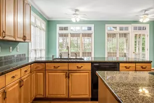 6395 Bannerhorn Run, Alpharetta, GA 30005 - Photo 4