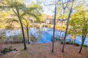 28207 Plantation Dr NE, Atlanta, GA 30324 - Photo 10