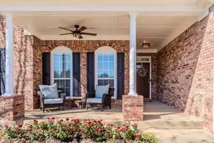 4338 Watley Pl, Hoschton, GA 30548 - Photo 2