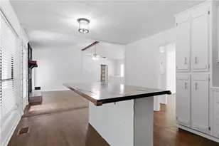 124 Creekview Dr, Woodstock, GA 30188 - Photo 12