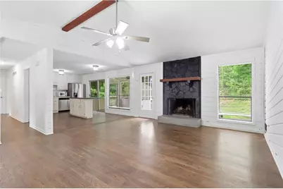 124 Creekview Drive, Woodstock, GA 30188 - Photo 8