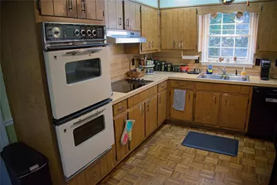 425 Hackberry Lane, Roswell, GA 30076 - Photo 8