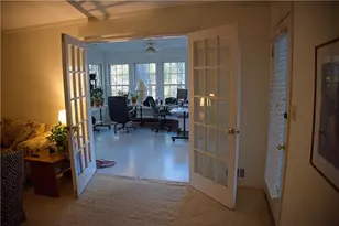 425 Hackberry Ln, Roswell, GA 30076 - Photo 12