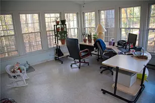 425 Hackberry Ln, Roswell, GA 30076 - Photo 14