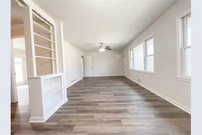 1325 Hidden Circle Drive, Sugar Hill, GA 30518 - Photo 10