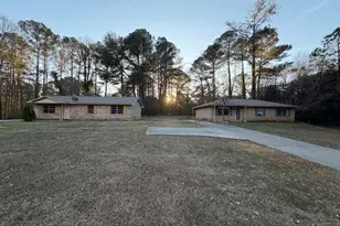 1775 Highpoint Rd, Snellville, GA 30078 - Photo 2