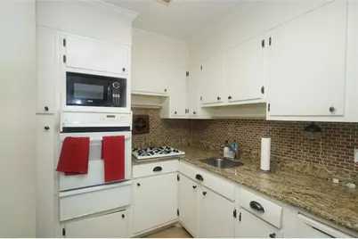 2965 Pharr Court South NW #312, Atlanta, GA 30305 - Photo 12