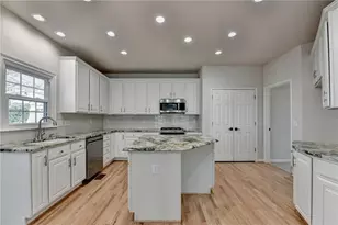 6415 Sterling Dr, Suwanee, GA 30024 - Photo 20