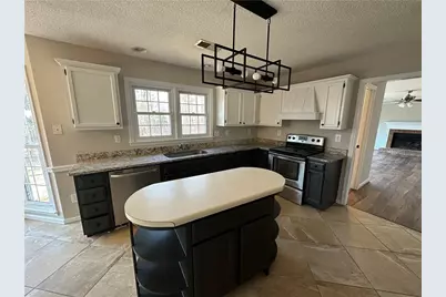 2881 Wynford Drive SW, Marietta, GA 30064 - Photo 2