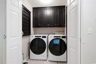 6120 Woodlake Dr, Buford, GA 30518 - Photo 38