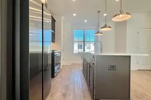 617 Millcroft Blvd, Buford, GA 30518 - Photo 4