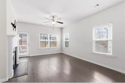 4754 Highland Ave, Sugar Hill, GA 30518 - Photo 10