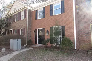 1716 Twin Brooks Dr, Marietta, GA 30067 - Photo 2