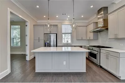 595 Broadview Place NE, Atlanta, GA 30324 - Photo 32