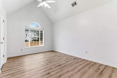 281 Fox Run, Loganville, GA 30052 - Photo 14