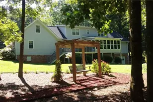 6450 Sara Glen Dr, Douglasville, GA 30135 - Photo 8