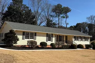 301 E Valley Dr, Marietta, GA 30068 - Photo 2