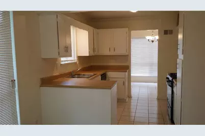 1074 Park Forest Court NW, Lilburn, GA 30047 - Photo 10