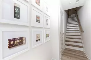 154 Chestnut Cir, Atlanta, GA 30342 - Photo 22