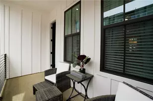 154 Chestnut Cir, Atlanta, GA 30342 - Photo 18