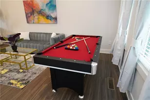 154 Chestnut Cir, Atlanta, GA 30342 - Photo 6