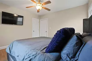 2132 Penrose Dr, East Point, GA 30344 - Photo 22