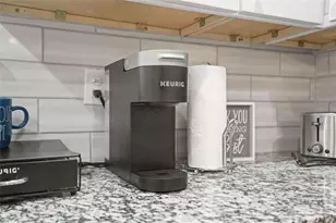 2132 Penrose Dr, East Point, GA 30344 - Photo 16