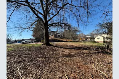 555 Lawrence Street NE, Marietta, GA 30060 - Photo 2